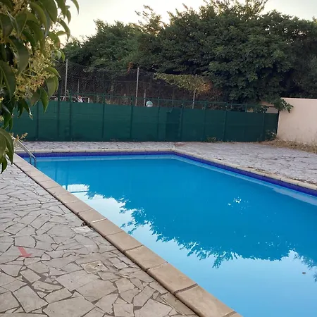 Beau Lejlighed Nîmes